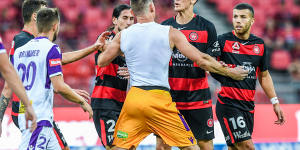 Lowe accuses Wanderers winger of blatant dive after Reddy sent off