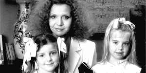 Carla Zampatti with her daughters Bianca and Allegra Spender.
