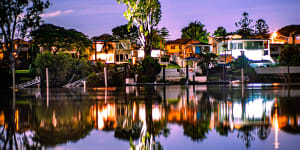 The best photos in Brisbane capture a lost alley,wintry river and spirit dance