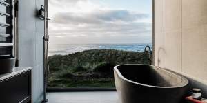 There are two lodges at King Island’s Kittawa Lodge,both positioned for cinematic ocean and sunset views.