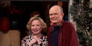 Debra Jo Rupp as Kitty Forman,Kurtwood Smith as Red Forman in That ’90s Show.
