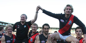 The farewell:Kevin Sheedy and James Hird in 2007.