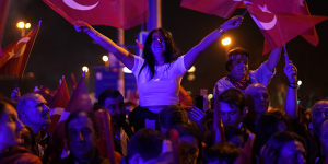 Republican People’s Party,or CHP,supporters gather to celebrate outside City Hall in Istanbul,Turkey.