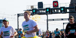 Sydney marathon won with fastest time on Australian soil