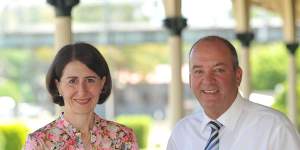 Gladys Berejiklian,the then-NSW minister for transport,with then-Wagga Wagga MP Daryl Maguire in his electorate in 2015.