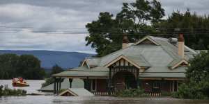 Evacuation orders issued in Moree,Sydney warned of Hawkesbury-Nepean flooding