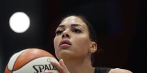 Liz Cambage signs with Southside Flyers,returns to WNBL