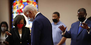 Biden meets with black leaders,promises police oversight board