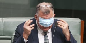 United Australia Party MP Craig Kelly has distributed misleading information on COVID-19 vaccines,the TGA says.