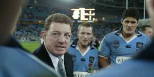 Phil Gould rallies his troops as NSW coach in 2004.