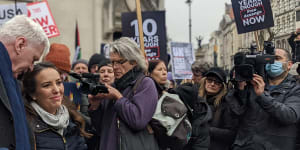 January 2022:Stella Moris joins supporters of Julian Assange outside Britain’s Royal Courts of Justice,flanked by Icelandic WikiLeaks journalist Kristinn Hrafnsson (left).
