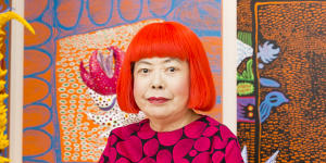 Yayoi Kusama with her recent works in Tokyo,2016.
