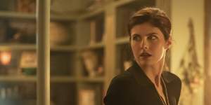 Alexandra Daddario in Mayfair Witches,based on the novels by American writer Anne Rice.