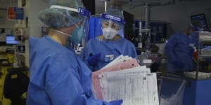 Nurses vote to strike as Omicron intensifies staff shortages