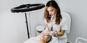I tried skin needling. This is how it went down
