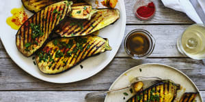 Barbecued eggplant with garlic and paprika.