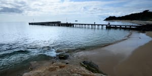 Snorkeller dies in waters off Portsea