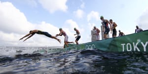 ‘One of the roughest swims I have been in’:Non-contact sport triathlon gives Birtwhistle a broken nose