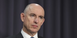 Acting Education Minister Stuart Robert has unleashed on “dud teachers” who he says are to blame for Australian students’ declining academic performance. 