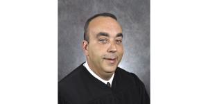 Kentucky judge shot dead in his chambers by sheriff,police say