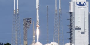 An Atlas 5 rocket with the Amazon’s Project Kuiper Protoflight spacecraft lifts off from Space Launch Complex-41 at Cape Canaveral,Florida.