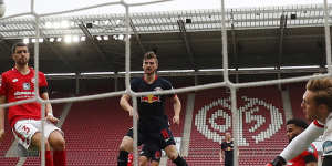A hat-trick to Timo Werner laid the platform for Leipzig's 5-0 demolition of Mainz.
