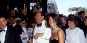 Ghislaine Maxwell with her father,British media tycoon and fraudster Robert Maxwell,in 1987. 