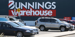 Bunnings'disappointed'after ACCC puts hold on Adelaide Tools acquisition