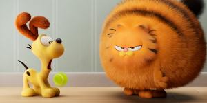 Odie and Garfield (voiced by Chris Pratt) in The Garfield Movie.