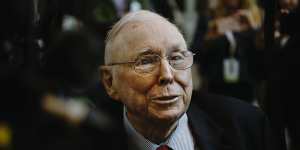 Warren Buffett’s offsider Charlie Munger says a number of US banks are in a perilous state.