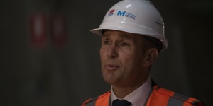 NSW Transport and Planning Minister Rob Stokes says the government will build the majority of the next electric bus fleet in Australia.