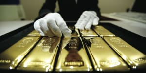 Russia’s is the world’s second biggest gold miner,producing about 340 tonnes a year.