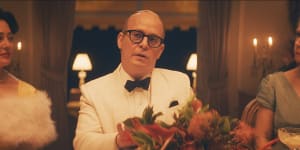 Tom Hollander as Truman Capote in Feud:Capote vs The Swans.