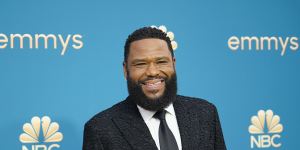Anthony Anderson will host the 75th Primetime Emmys.