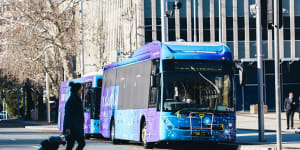 Canberrans say they'll walk farther for faster,more frequent buses