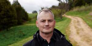 Climate 200 founder Simon Holmes a Court,pictured on his Victorian farm,warns a donations cap may thwart independents.