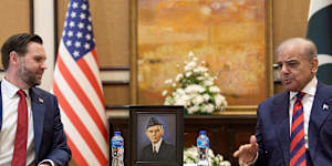 US-Iran war as it happened:Talks end with no agreement;Two US warships pass through Strait of Hormuz