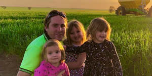 Victorian grain farmer Jonathan Dyer and his children.
