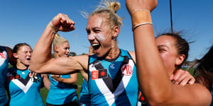 Cruel bounce of the ball,Phillips sealer break St Kilda hearts in AFLW thriller