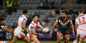 Tigers on cusp of wooden spoon after Dragons win battle of the desperates