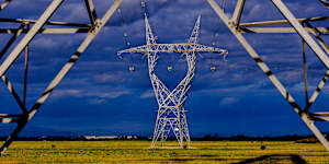 Wholesale electricity prices have fallen,and this will be passed on to households.
