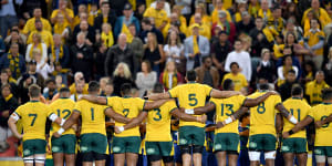 About half a dozen top Wallabies want to be able to play offshore to recoup their losses in the looming pay deal. 