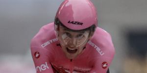 Australian Jai Hindley fell agonisingly short of claiming the final pink jersey in Milan.