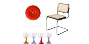 “Air du Temps” clock;“Swirl” wine glasses;“Cesca” chair.