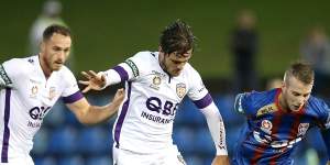 Perth Glory put drama behind them to beat Newcastle Jets