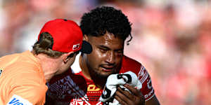 Eli Katoa leaves the field on Sunday.