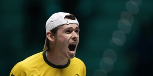 Australia on brink of Davis Cup elimination,Britain beat France 2-1