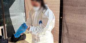 AFP forensic officers at a property in western Sydney at the centre of a nitazene importation. 