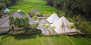 Pyramids of Chi is a project by Australian couple Peter and Lynn McIntosh.