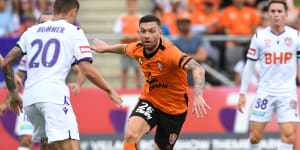 Roar break Glory hearts in A-League again